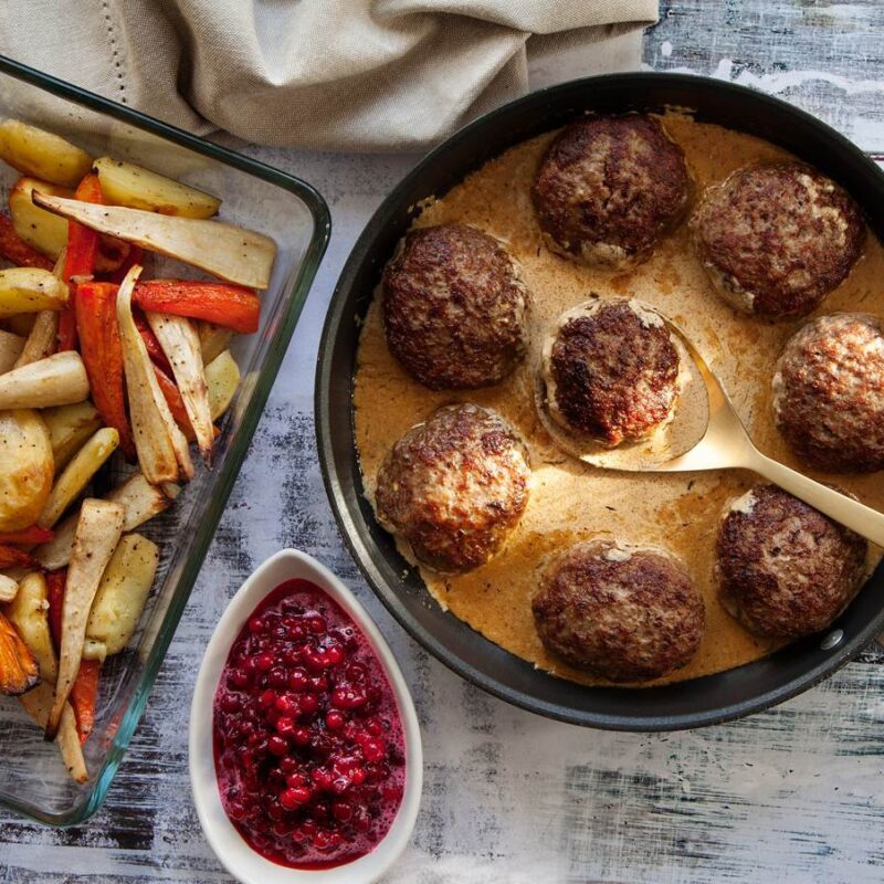 Hostbiffar Med Ugnsrostade Rotfrukter Och Dijonsas 800X800